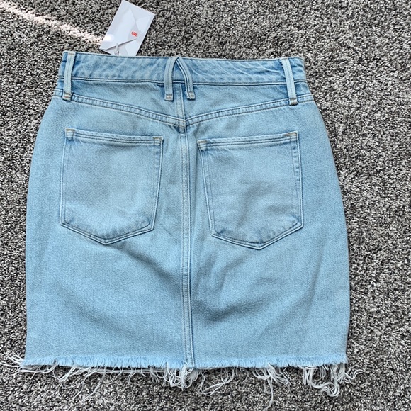 Good American Mini skirt size 0/25 - Picture 2 of 3